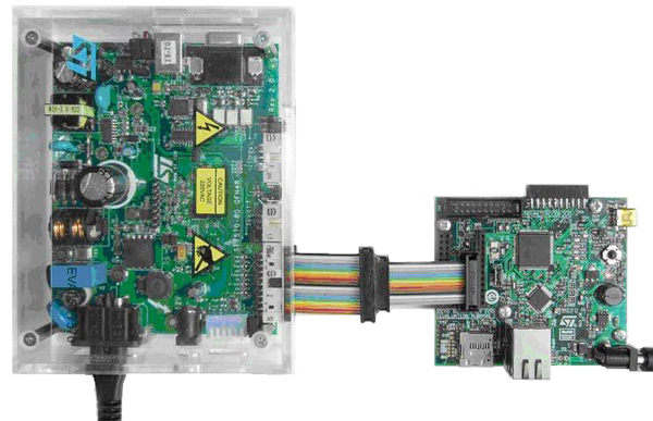 STMicroelectronics EVALST7590 development board STMicroelectronics EVALST7590
